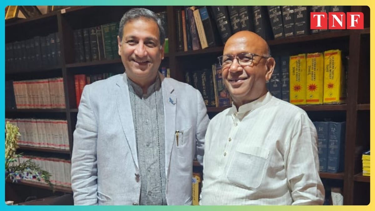 सर्वोच्च न्यायालय के वरीय अधिवक्ता श्री संजय कुमार उपाध्याय के साथ विधायक सरयू राय की बैठक, 150 घरों को मिले नोटिस के विविध पहलुओं पर गहराई से विचार।