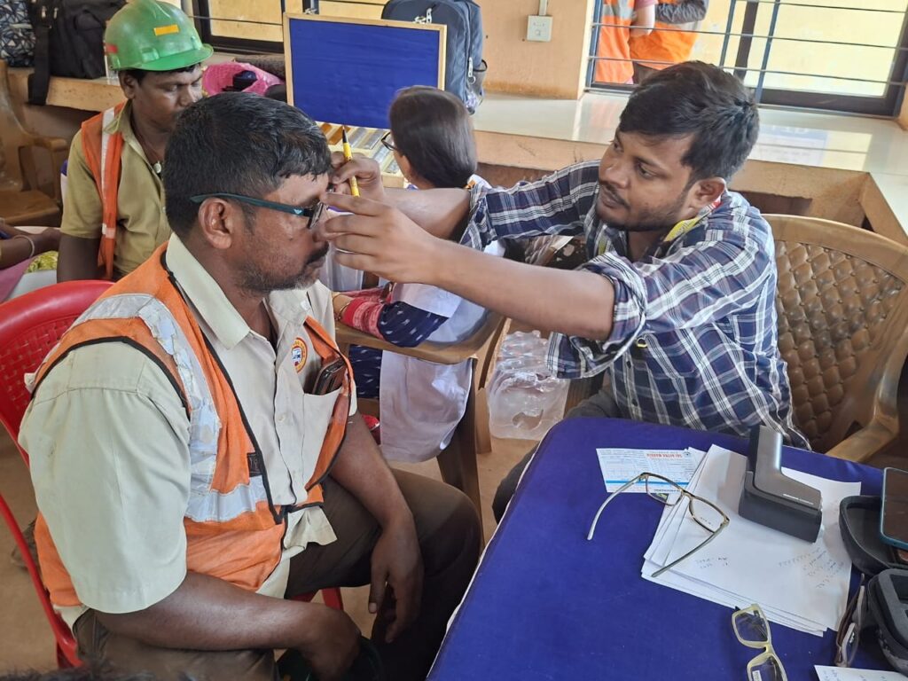 टाटा स्टील के एफएएमडी विभाग द्वारा 300 से अधिक ट्रक चालकों की निःशुल्क स्वास्थ्य जांच की गई 1 THE NEWS FRAME
