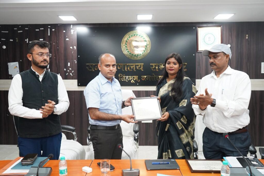 उपायुक्त की अध्यक्षता में हुई जिला समन्वय समिति की बैठक, अंतर-विभागीय समन्वय से कल्याणकारी योजनाओं व विकास कार्यों के सुचारू क्रियान्वयन पर दिया गया निर्देश 1 THE NEWS FRAME