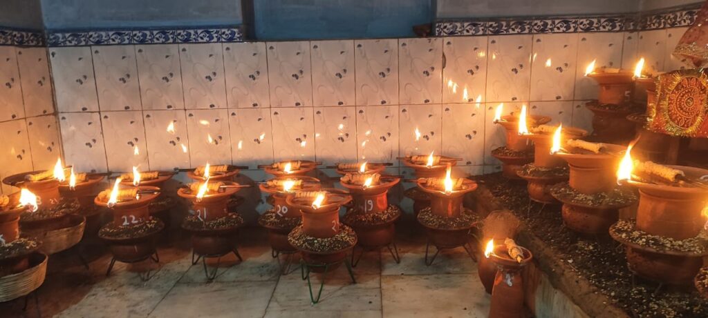 Navratri जवांरा पूजा का एमपी युवक संघ शीतला माता मंदिर में उद्घाटन 2 THE NEWS FRAME