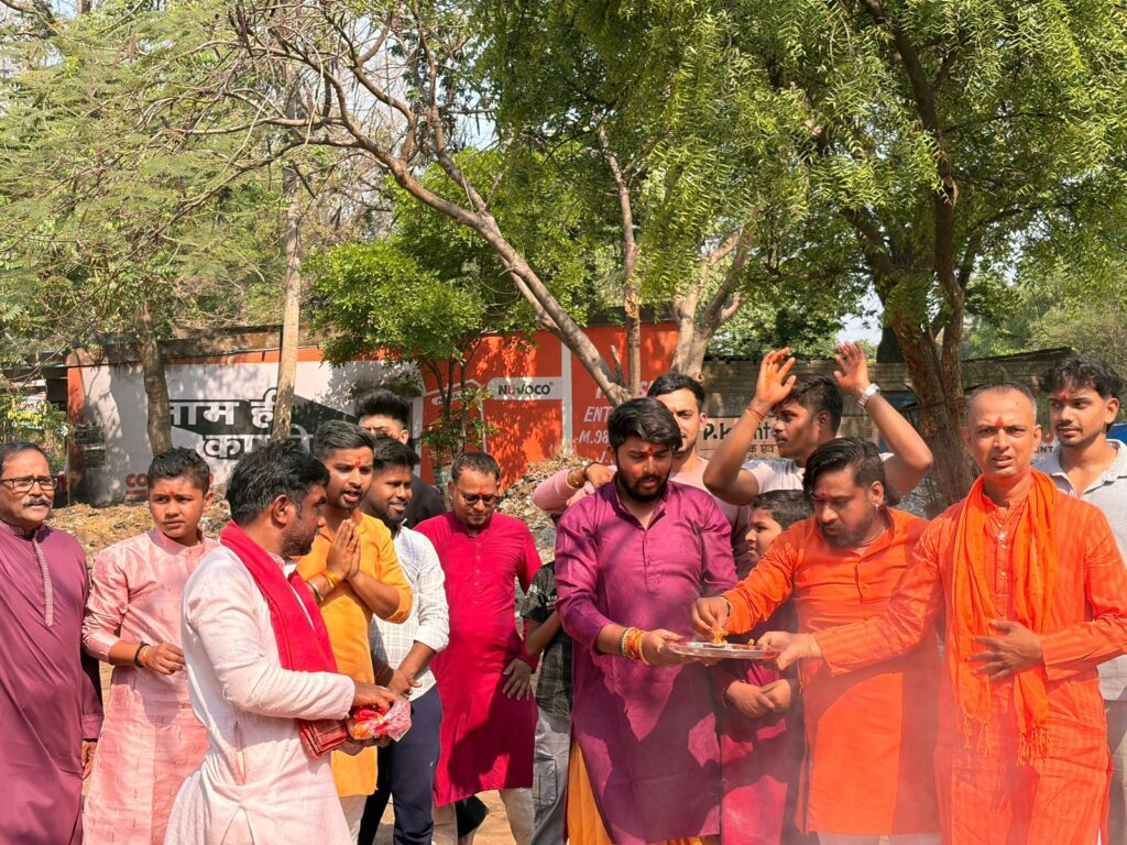 Bajrangi अखाड़ा में रामनवमी सुबोध झा के इलाज के कारण झंडा जुलूस नहीं, केवल भव्य पूजा 1 THE NEWS FRAME