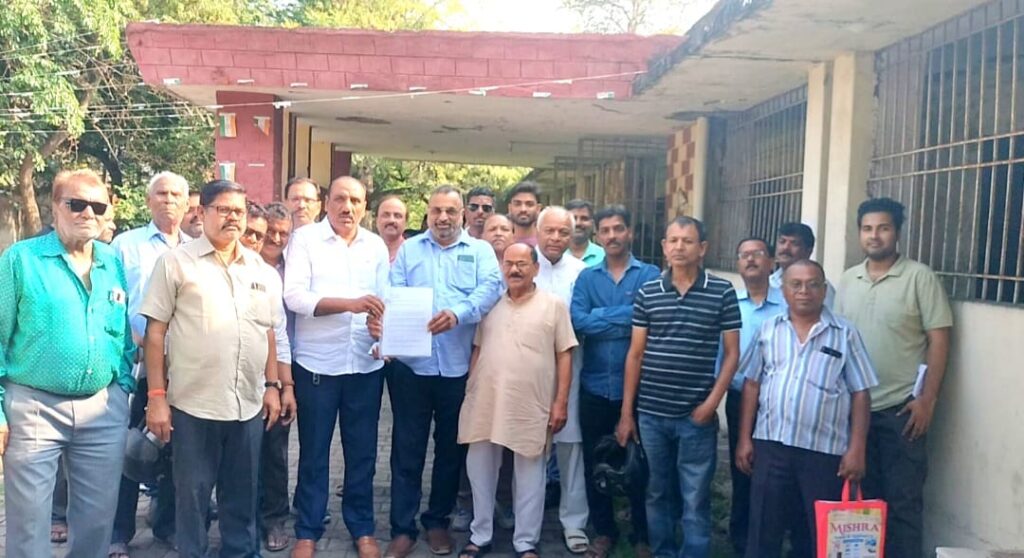 50 साल बाद भी नहीं मिला स्वामित्व का हक छोटागोविंदपुर L.I.G. फ्लैट निवासियों की जोरदार मांग 1 THE NEWS FRAME