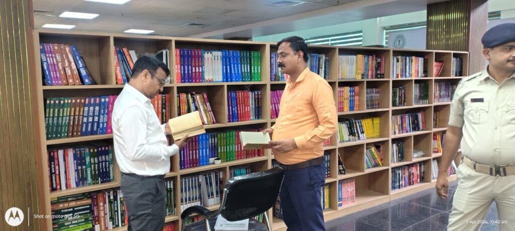 JNAC में नागरिक सुविधाओं एवं विकास योजनाओं की समीक्षा बैठक जमशेदपुर का विकास तेजी से गति पकड़ रहा 1 THE NEWS FRAME