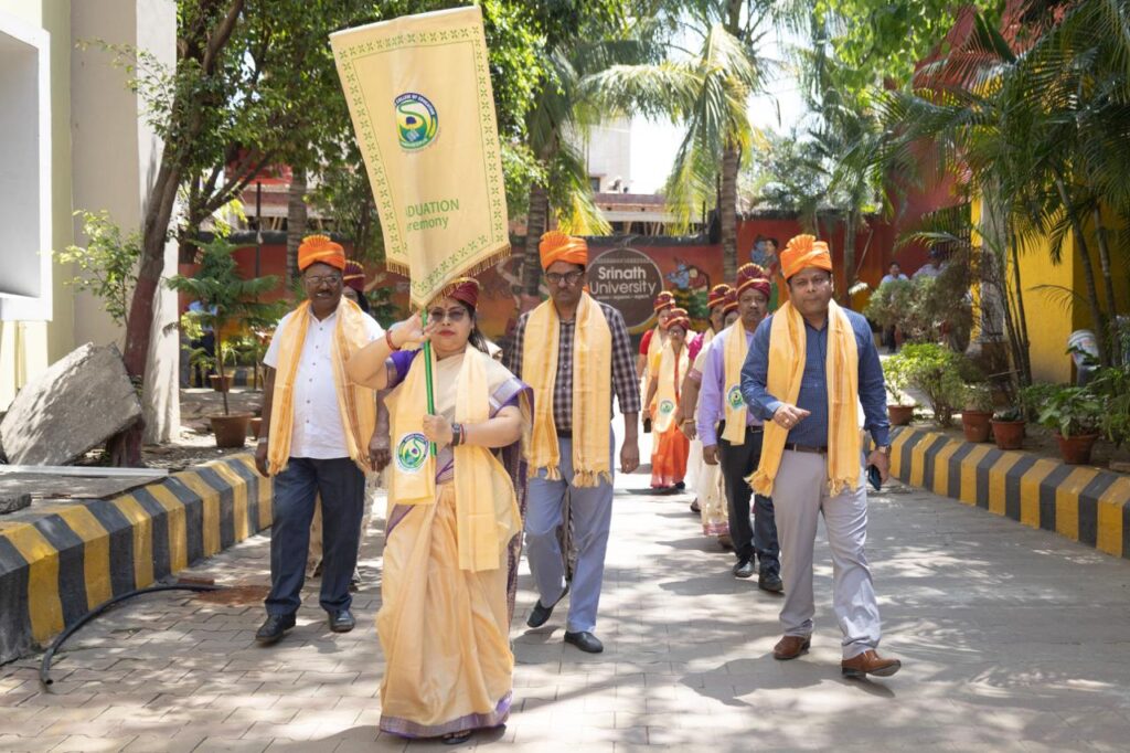 Srinath कॉलेज ऑफ़ एजूकेशन में तीसरा ग्रेजुएशन सेरेमनी चार सत्रों के छात्रों को प्रमाण पत्र 3 THE NEWS FRAME