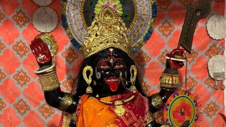 श्री दक्षिणेश्वरी Maa काली मंदिर में अमावस्या पूजा संपन्न 5 श्री दक्षिणेश्वरी Maa काली मंदिर में अमावस्या पूजा संपन्न