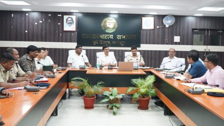 अवैध खनन पर जिला प्रशासन का बड़ा एक्शन: 20 मामलों में कार्रवाई, 24 वाहन जब्त, 4.13 लाख रुपये जुर्माना वसूला