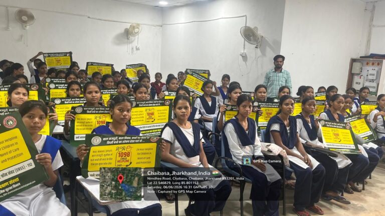 सड़क सुरक्षा एवं चाइल्ड हेल्पलाइन को लेकर कौशल विकास केंद्र में चलाया जागरूकता अभियान