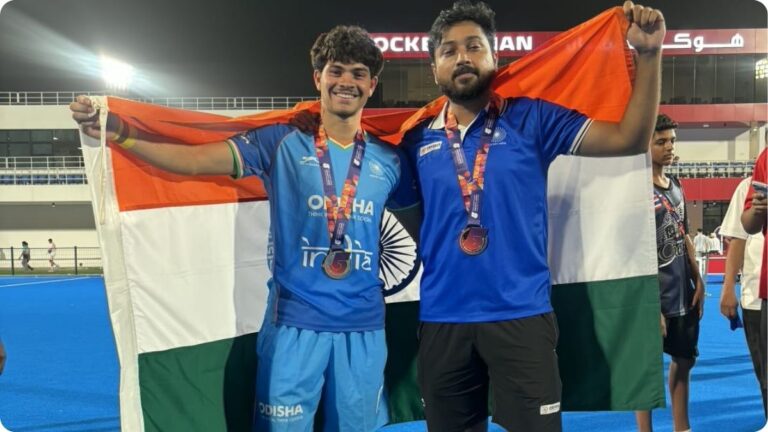एचएएफ के कैडेट आशीष तानी पूर्ति और वीडियो एनालिस्ट अभिजीत हज़ारी ने रचा इतिहास, मेन्स यूथ हॉकी 5 एस एशियन चैंपियनशिप में भारत को दिलाया स्वर्ण 2 एचएएफ के कैडेट आशीष तानी पूर्ति और वीडियो एनालिस्ट अभिजीत हज़ारी ने रचा इतिहास, मेन्स यूथ हॉकी 5 एस एशियन चैंपियनशिप में भारत को दिलाया स्वर्ण