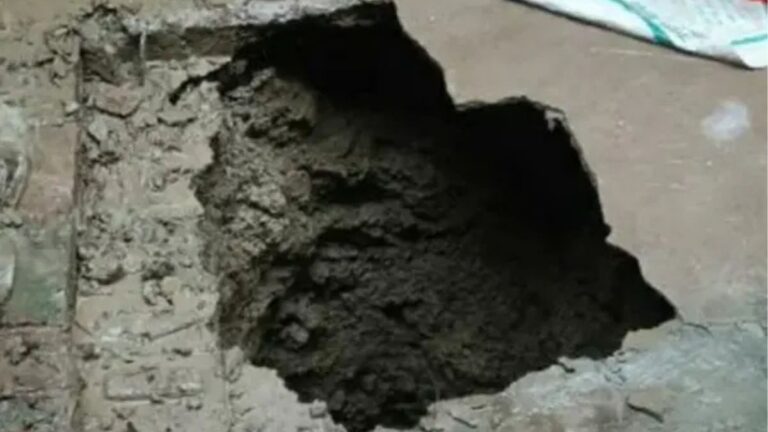 Kanpur के पुरवामीर गांव में भारी बारिश के बीच हादसा रक्षाबंधन की खुशियां मातम में बदलीं NDRF का रेस्क्यू ऑपरेशन जारी 16 Kanpur के पुरवामीर गांव में भारी बारिश के बीच हादसा रक्षाबंधन की खुशियां मातम में बदलीं NDRF का रेस्क्यू ऑपरेशन जारी