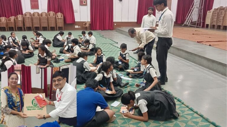प्यार परंपरा और देशभक्ति का संगम DBMS Kadma में रचा गया राखी का अनोखा उत्सव 1 प्यार परंपरा और देशभक्ति का संगम DBMS Kadma में रचा गया राखी का अनोखा उत्सव