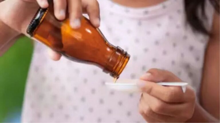 4 साल से कम उम्र के children को नहीं दी जाएगी सर्दीजुकाम की यह दवा केंद्र सरकार ने लगाया प्रतिबंध 2 4 साल से कम उम्र के children को नहीं दी जाएगी सर्दीजुकाम की यह दवा केंद्र सरकार ने लगाया प्रतिबंध