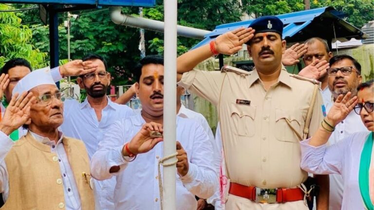 Jamshedpur को स्वच्छता में अव्वल बनाने का लें संकल्प एसपी सिंह 1 Jamshedpur को स्वच्छता में अव्वल बनाने का लें संकल्प एसपी सिंह