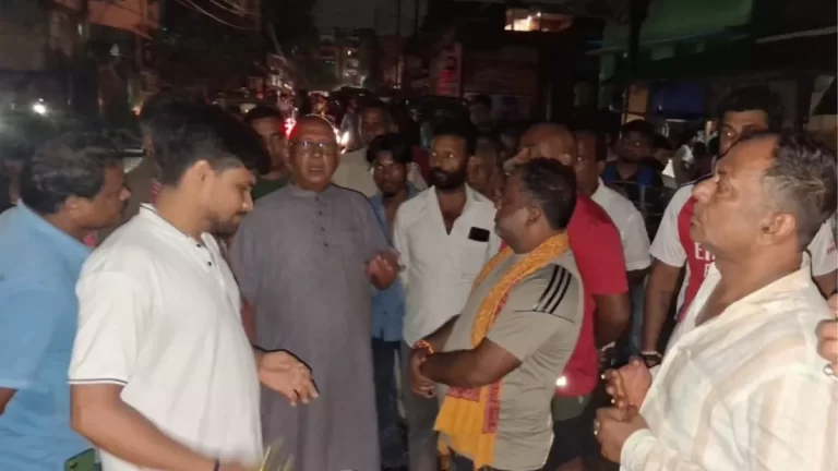 जमशेदपुर में बाढ़ की स्थिति चिंताजनक, निचले इलाकों में रात में सावधानी जरूरी : सरयू राय 1 जमशेदपुर में बाढ़ की स्थिति चिंताजनक, निचले इलाकों में रात में सावधानी जरूरी : सरयू राय