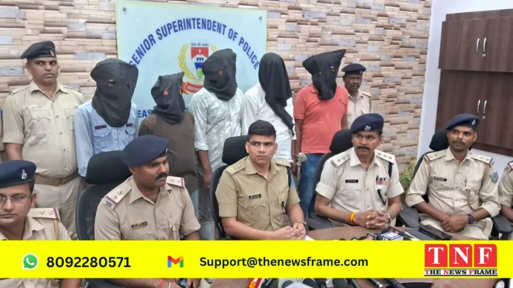 24 घंटे के अन्दर मानगो गोलीकांड का हुआ पर्दाफास, 6 अपराधकर्मियों को किया गया गिरफ्तार। 4 24 घंटे के अन्दर मानगो गोलीकांड का हुआ पर्दाफास, 6 अपराधकर्मियों को किया गया गिरफ्तार।