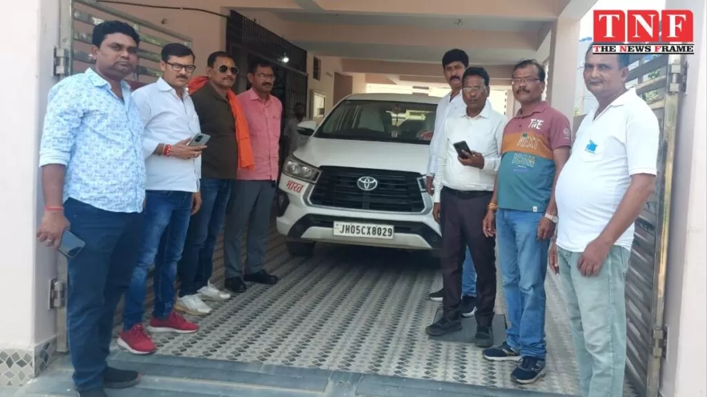 NHAI के Jamshedpur कार्यालय को Ranchi स्थानांतरित करने के खिलाफ भाजपा कार्यकर्ताओं का प्रदर्शन। 4 कार्यकर्ता