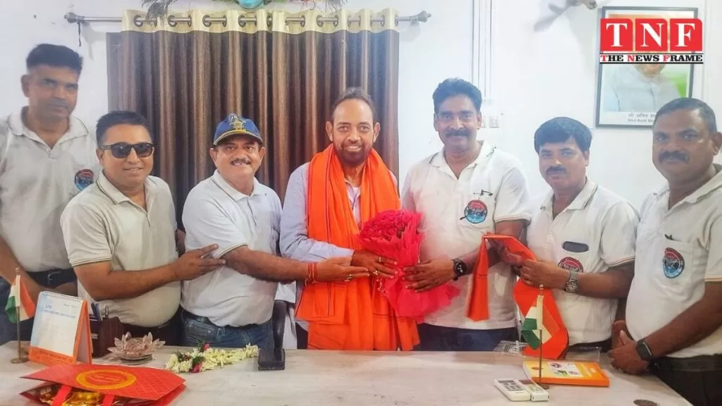 पूर्वी सिंहभूम के सांसद विद्युत वरण महतो को अखिल भारतीय पूर्व सैनिक सेवा परिषद पूर्वी सिंहभूम के प्रतिनिधियों ने दी जीत की बधाई 4 पूर्वी सिंहभूम के सांसद विद्युत वरण महतो को अखिल भारतीय पूर्व सैनिक सेवा परिषद पूर्वी सिंहभूम के प्रतिनिधियों ने दी जीत की बधाई