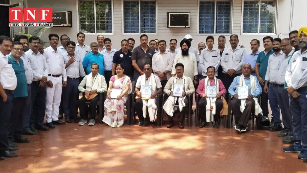 टाटा मोटर्स वर्कर्स यूनियन ने सेवानिवृत्त कर्मचारियों को सम्मानित किया। 4 टाटा