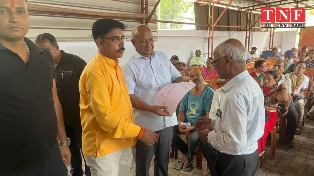 वृद्धावस्था पेंशन एवं निराश्रित महिला सम्मान पेंशन स्वीकृत प्रमाण पत्र का वितरण। 5 वृद्धावस्था