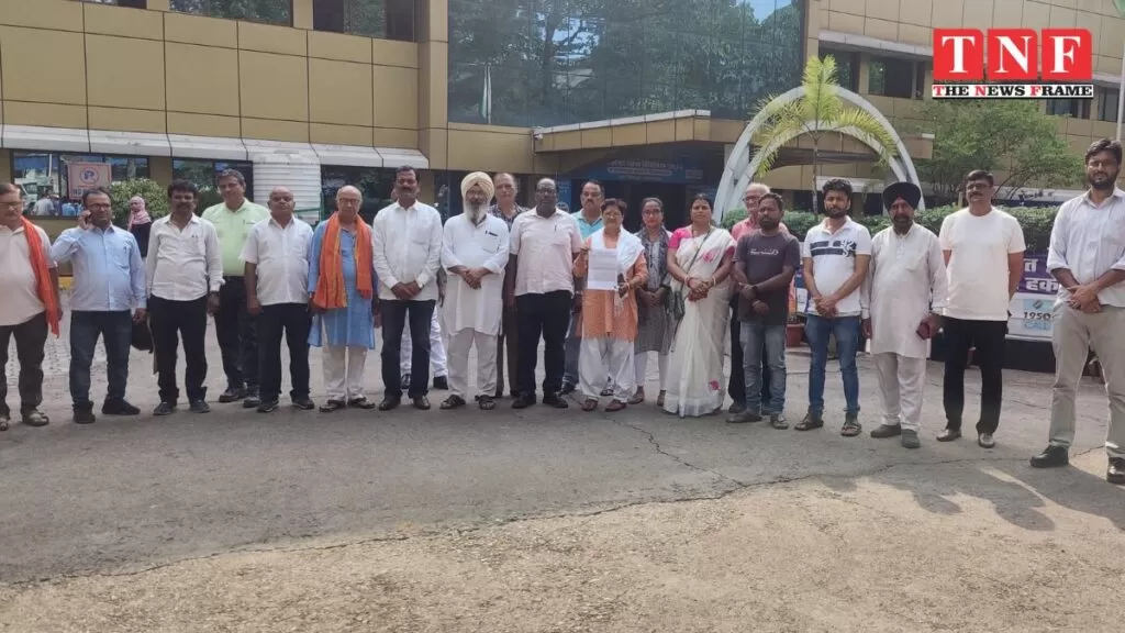 भारतीय जनतंत्र मोर्चा जमशेदपुर महानगर द्वारा सूर्य मंदिर समिति के खिलाफ जिला प्रशासन को ज्ञापन सौंपा गया। 5 सूर्य मंदिर