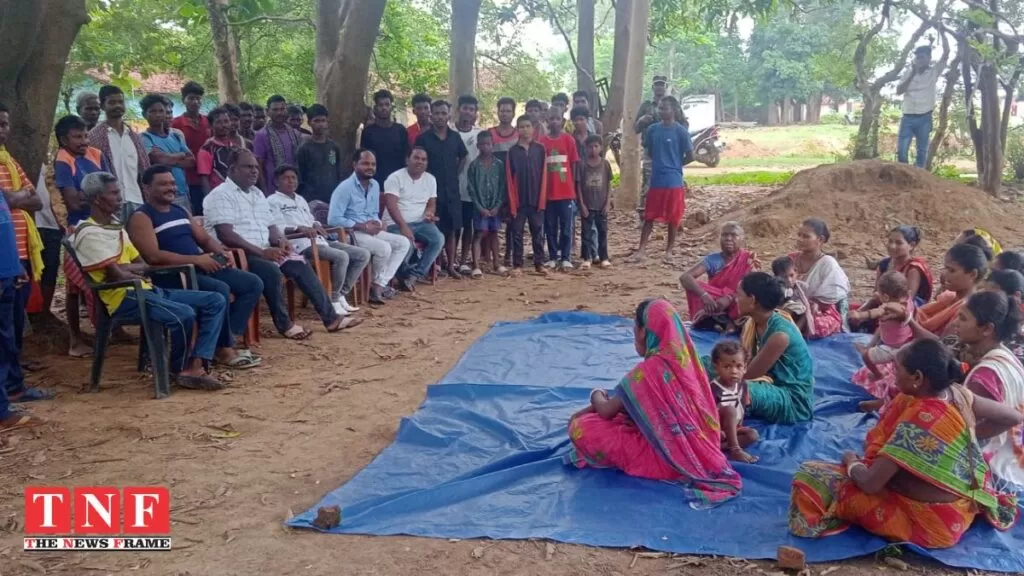 राजविजयपुर में विधायक सुखराम उरॉंव ने ग्रामीण किसानों के साथ किया बैठक। 4 उरॉंव