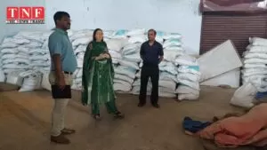 पश्चिमी सिंहभूम जिला दंडाधिकारी के निर्देशानुसार तांतनगर प्रखंड के गोदाम का निरीक्षण। 4 पश्चिमी