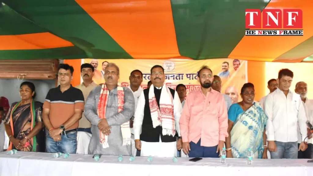 अभिनंदन सह विजय संकल्प सभा में पोटका विधानसभा के कार्यकर्ताओं को भाजपा ने किया सम्मानित। 3 भाजपा