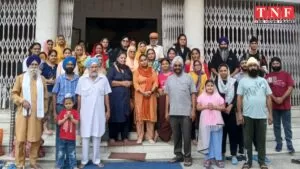 गुरुद्वारा नानक दरबार से हेमकुंड साहिब के लिए तीर्थयात्रियों का जत्था रवाना।