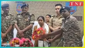 🔴 लुगु पहाड़ मुठभेड़ में शामिल महिला नक्सली ने किया आत्मसमर्पण 5 THE NEWS FRAME