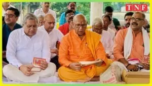 श्री लक्ष्मीनारायण मंदिर में 108 बार हनुमान चालीसा का हुआ पाठ, हजारों लोग हुए पाठ में शामिल 4 THE NEWS FRAME