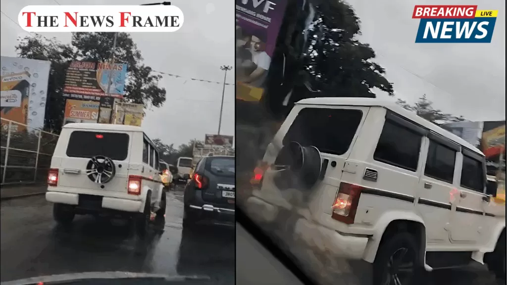 Traffic Rule (Jamshedpur ): मानगो पुल पर बिना नंबर प्लेट और काले शीशे वाली कार दिखी, ट्रैफिक नियमों की उड़ी धज्जियां 5 Traffic Rule