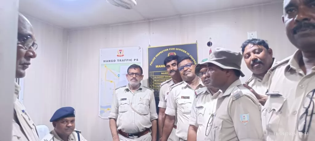 दुर्गापूजा को लेकर मानगो में ट्रैफिक व्यवस्था पर विशेष बैठक 5 THE NEWS FRAME