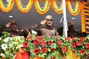 शहीदों को नमन पुलिस केंद्र गोलमुरी में एसएसपी पीयूष पांडेय ने वीर जवानों को दी श्रद्धांजलि 4 THE NEWS FRAME