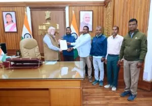 शहीद दिवस कार्यक्रम रोकने का आरोप सिरिंगसिया घाटी शहीद स्मारक समिति ने राज्यपाल से की मुलाकात 4 THE NEWS FRAME
