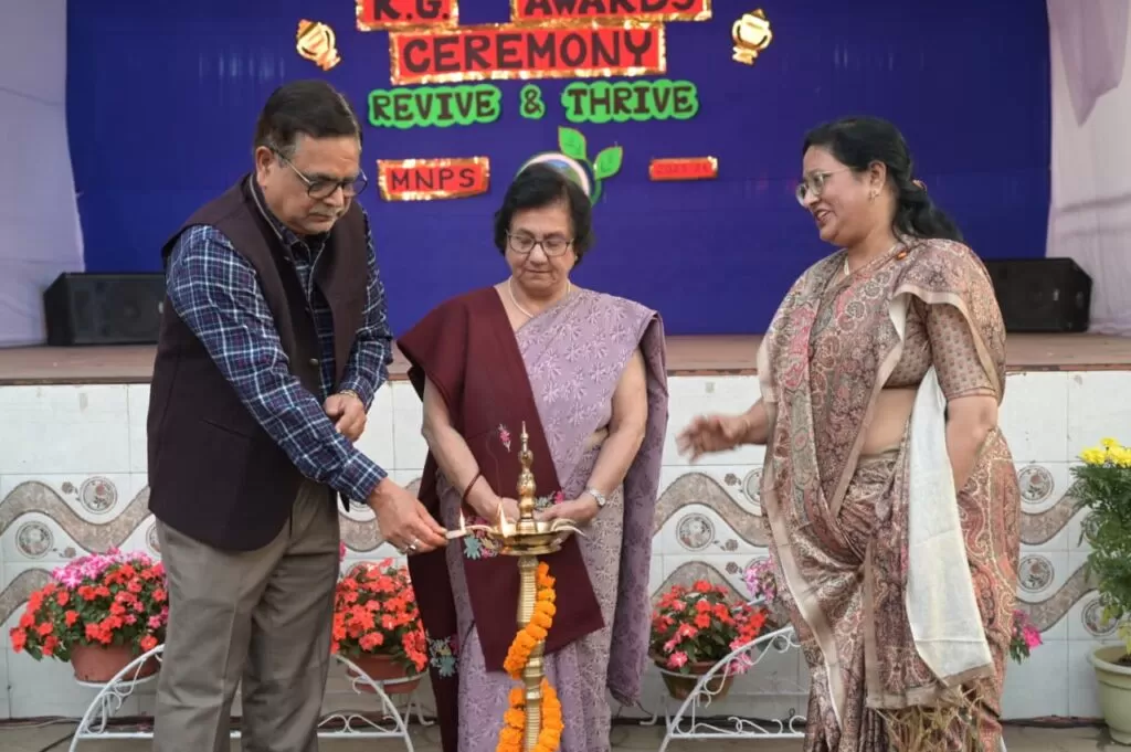नन्हे बच्चों की मनमोहक प्रस्तुति से सजा केजी नाइट 2026, प्रकृति संरक्षण का दिया संदेश 5 THE NEWS FRAME