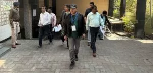 मानगो नगर निगम चुनाव सामान्य प्रेक्षक जितेन्द्र कुमार देव ने मतदान केंद्रों का किया निरीक्षण 5 THE NEWS FRAME