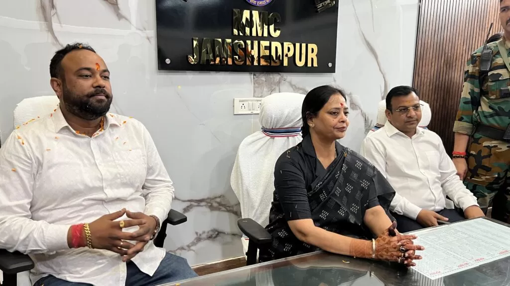 Mango नगर निगम मेयर का कार्यालय: सुधा गुप्ता ने पदभार ग्रहण किया 5 THE NEWS FRAME