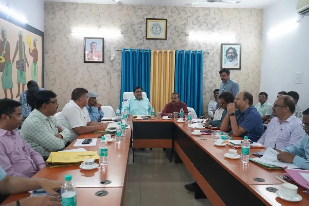 Jharkhand विधानसभा सामान्य प्रयोजन समिति का पूर्वी सिंहभूम दौरा 6 THE NEWS FRAME