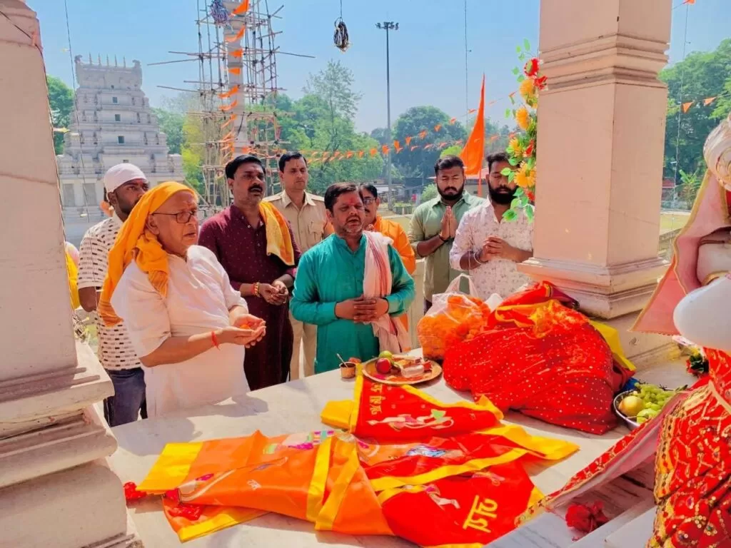 Shri लक्ष्मीनारायण मंदिर परिसर में गोसेवा केंद्र और सनातन सदन का सरयू राय ने किया भूमिपूजन 7 THE NEWS FRAME