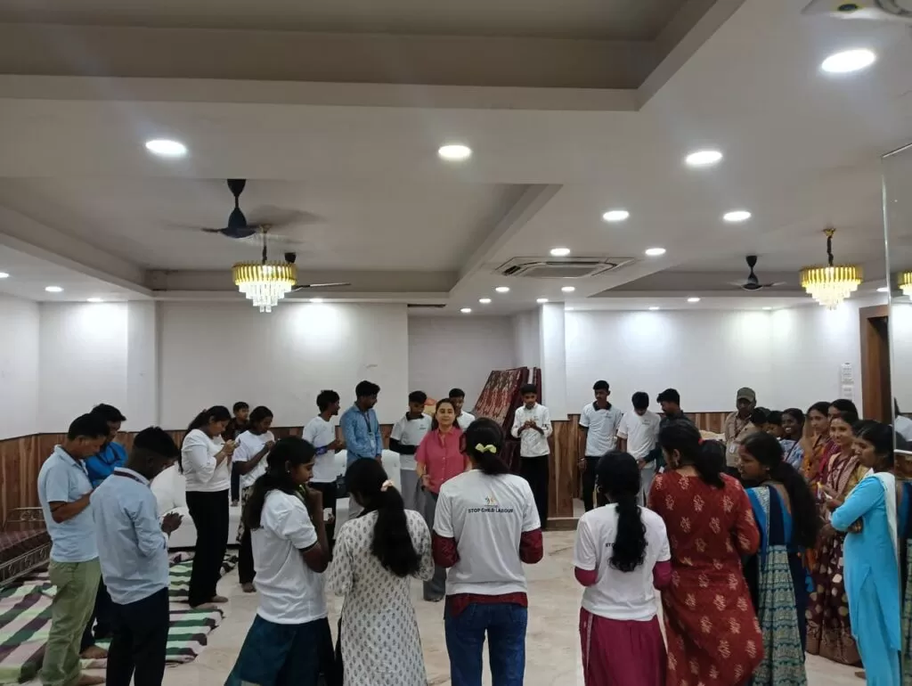 परिवार से समाज तक बदलाव का संकल्प, yuva संवाद में दिखी नई सोच 6 THE NEWS FRAME