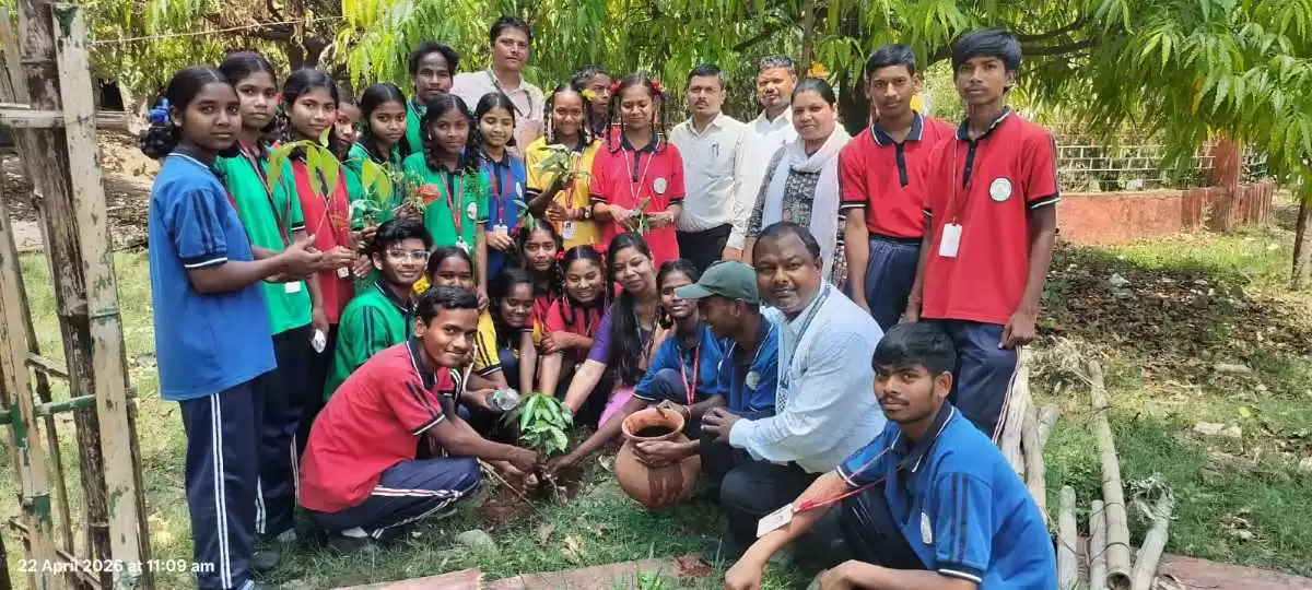 Chakradharpur 1 1
