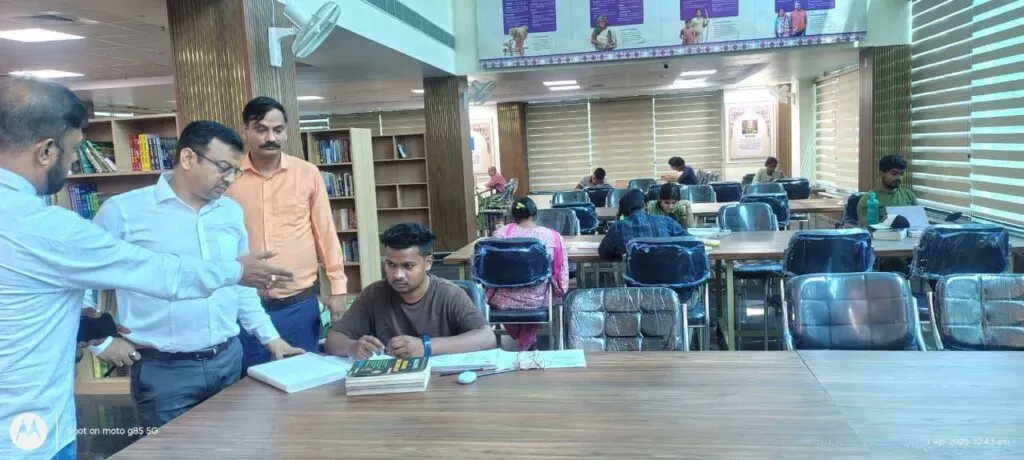 JNAC में नागरिक सुविधाओं एवं विकास योजनाओं की समीक्षा बैठक जमशेदपुर का विकास तेजी से गति पकड़ रहा 5 THE NEWS FRAME