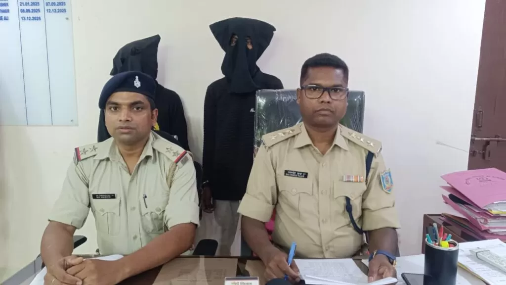 Motorcycle चोर गिरोह पर पुलिस का शिकंजा 4 बाइक बरामद, 2 बदमाश गिरफ्तार 5 THE NEWS FRAME