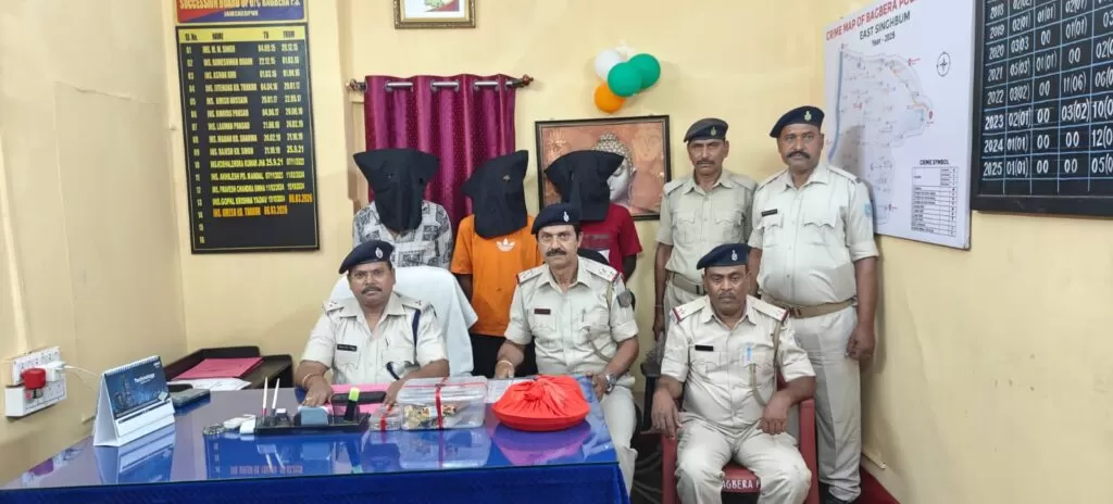 Bagbeda थाना में चोरों का गिरेरटार सोना-चांदी के गहने और स्कूटी बरामद 5 THE NEWS FRAME