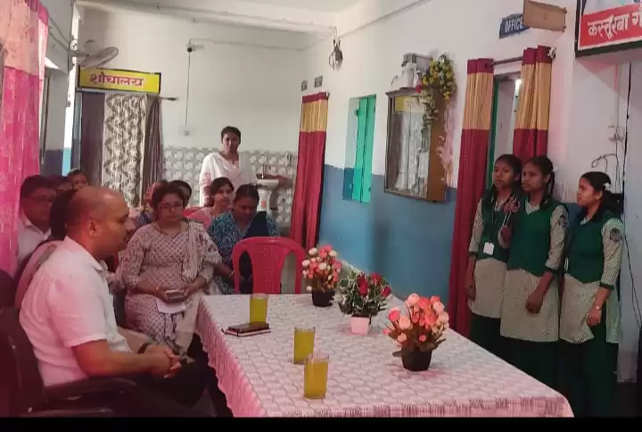 Kasturba विद्यालय में बाल अधिकार जागरूकता चित्रकला से नाटक तक 5 THE NEWS FRAME