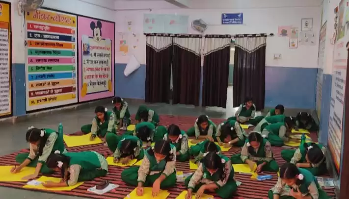 Kasturba विद्यालय में बाल अधिकार जागरूकता चित्रकला से नाटक तक 4 THE NEWS FRAME