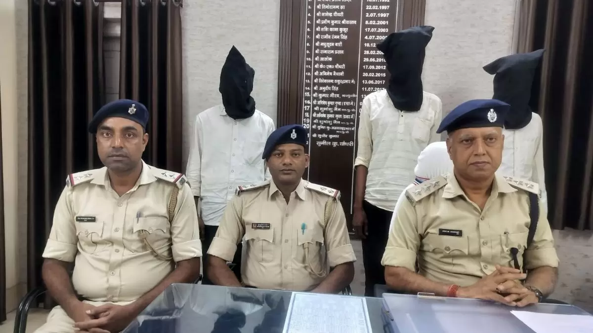 करीम सिटी कॉलेज में सतरंग‑15 के तहत नृत्य प्रतियोगिता रक्स का जलवा 10