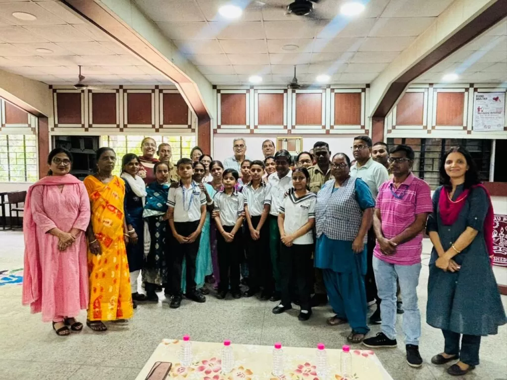 Motilal नेहरू पब्लिक स्कूल में मई दिवस का उत्साहपूर्ण आयोजन श्रम की गरिमा पर जोर 4 THE NEWS FRAME