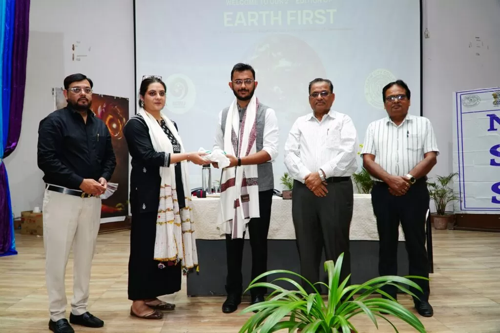 करीम सिटी कॉलेज में EARTH DAY कार्यक्रम का शानदार समापन पर्यावरण संरक्षण की मुहिम 4 THE NEWS FRAME