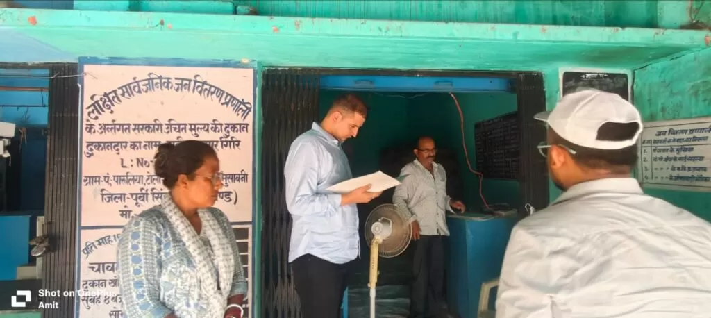 Purvi सिंहभूम में विकास योजनाओं की जमीनी हकीकत जांचने उतरे नोडल पदाधिकारी पंचायतों और वार्डों में चला विशेष निरीक्षण अभियान 5 THE NEWS FRAME