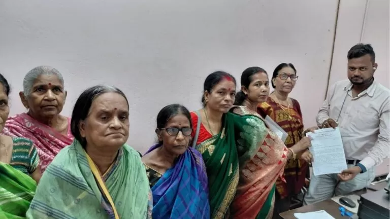 लंबित सामाजिक सुरक्षा Pensions भुगतान की मांग को लेकर A.I.M.S.S. ने उपायुक्त को सौंपा ज्ञापन वृद्ध विधवा और दिव्यांग महिलाओं को जल्द राहत देने की उठाई मांग 6 लंबित सामाजिक सुरक्षा Pensions भुगतान की मांग को लेकर A.I.M.S.S. ने उपायुक्त को सौंपा ज्ञापन वृद्ध विधवा और दिव्यांग महिलाओं को जल्द राहत देने की उठाई मांग
